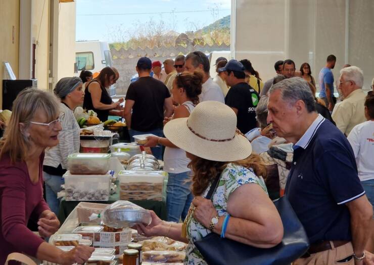 Barlovento celebra las tradiciones canarias en su Mercadillo Agrícola y Artesano