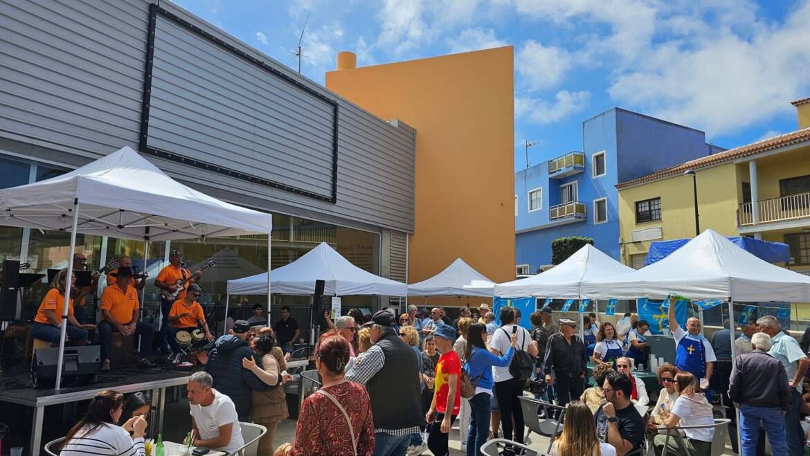 Barlovento celebra este domingo su tradicional Mercadillo Agrícola y Artesano dedicado a Asturias.