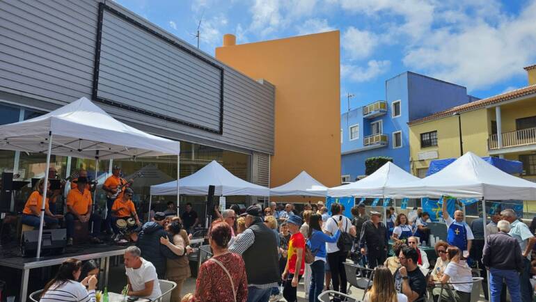Barlovento celebra este domingo su tradicional Mercadillo Agrícola y Artesano dedicado a Asturias.