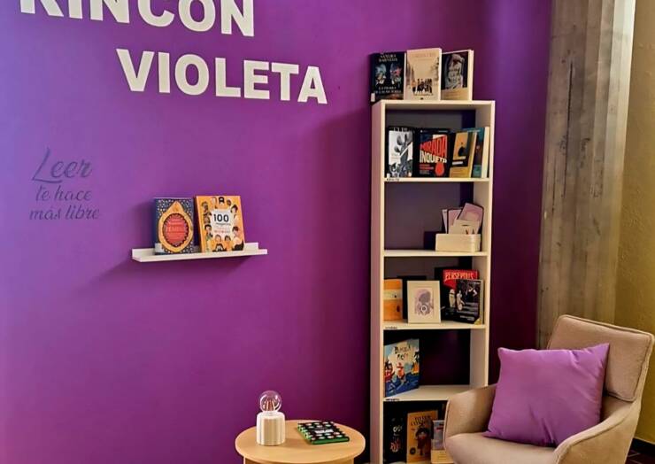 Barlovento inaugura su ‘Rincón Violeta’ en la Biblioteca Municipal como referente de igualdad a través de la cultura.